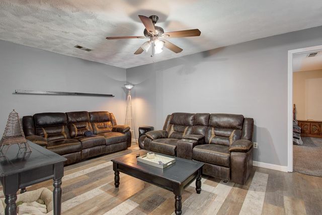 5054 GULL RD, Memphis, TN 38109