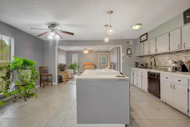 5054 GULL RD, Memphis, TN 38109