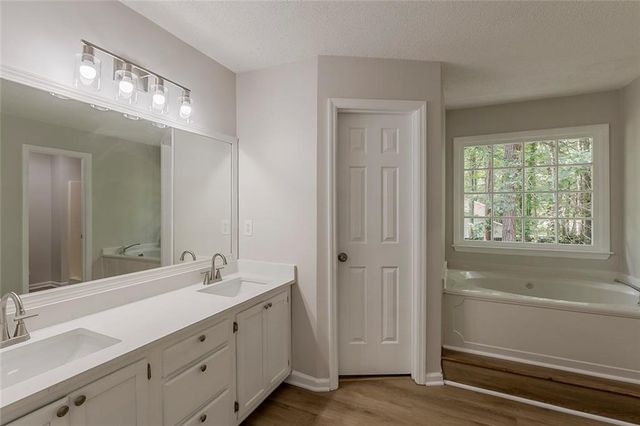 1056 Retner Drive SW, Mableton, GA 30126