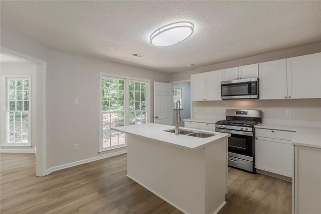 1056 Retner Drive SW, Mableton, GA 30126