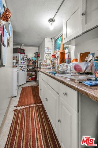 2452 Horse Shoe Canyon Road, Los Angeles, CA 90046