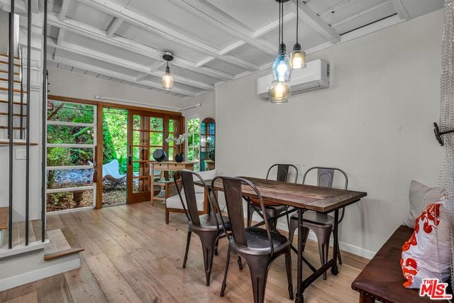 2452 Horse Shoe Canyon Road, Los Angeles, CA 90046