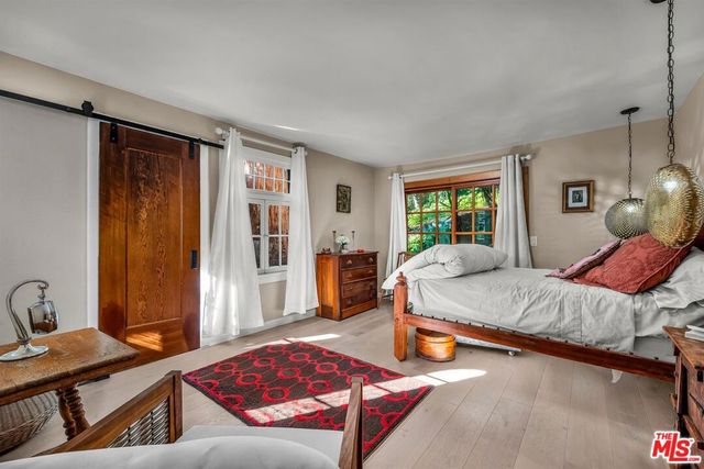 2452 Horse Shoe Canyon Road, Los Angeles, CA 90046