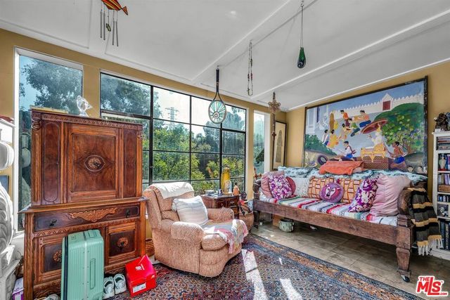 2452 Horse Shoe Canyon Road, Los Angeles, CA 90046