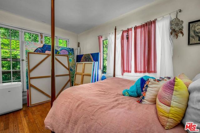 2452 Horse Shoe Canyon Road, Los Angeles, CA 90046