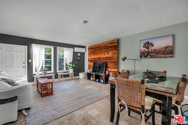 2452 Horse Shoe Canyon Road, Los Angeles, CA 90046