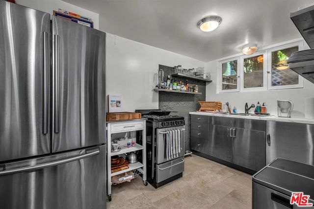 2452 Horse Shoe Canyon Road, Los Angeles, CA 90046