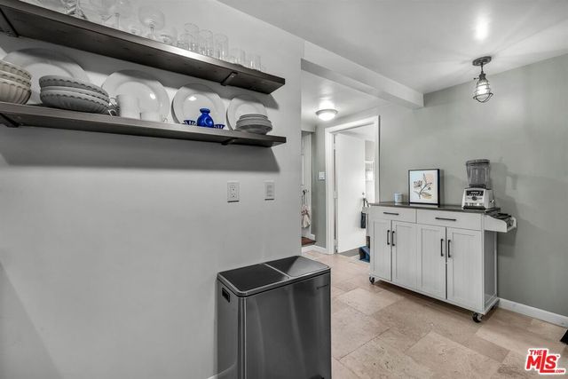 2452 Horse Shoe Canyon Road, Los Angeles, CA 90046