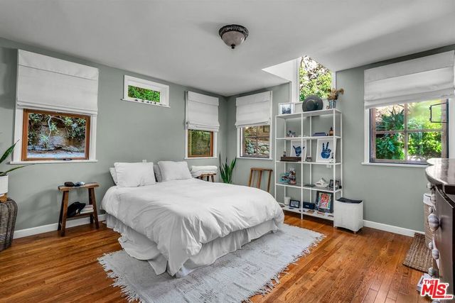 2452 Horse Shoe Canyon Road, Los Angeles, CA 90046