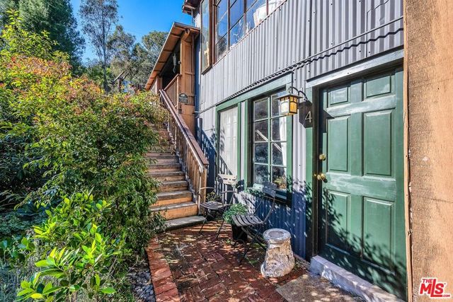 2452 Horse Shoe Canyon Road, Los Angeles, CA 90046