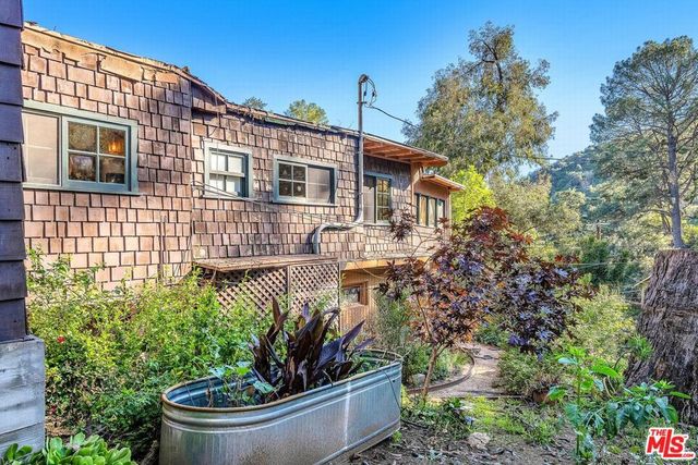 2452 Horse Shoe Canyon Road, Los Angeles, CA 90046