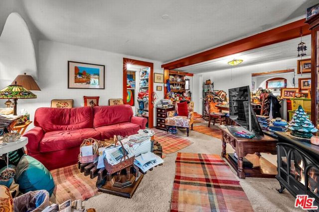 2452 Horse Shoe Canyon Road, Los Angeles, CA 90046