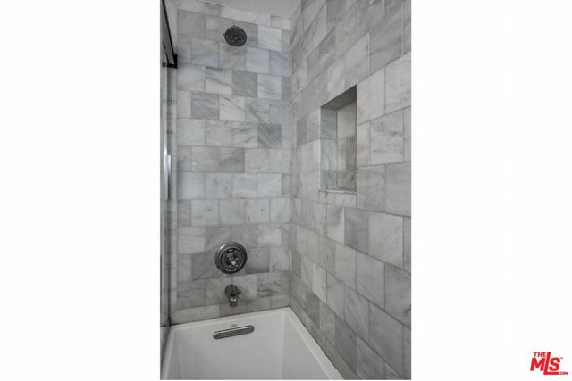 2452 Horse Shoe Canyon Road, Los Angeles, CA 90046