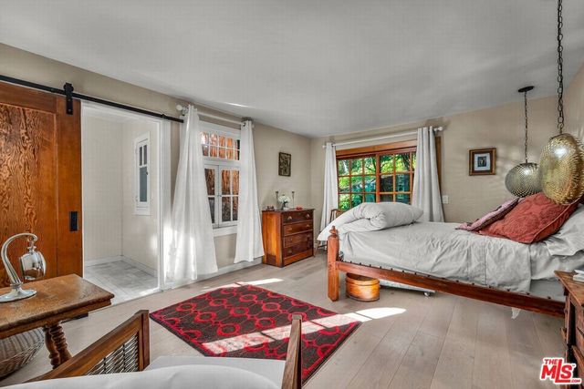 2452 Horse Shoe Canyon Road, Los Angeles, CA 90046