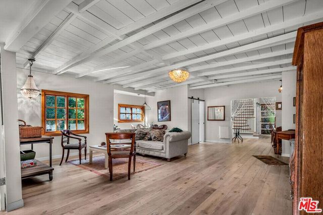 2452 Horse Shoe Canyon Road, Los Angeles, CA 90046