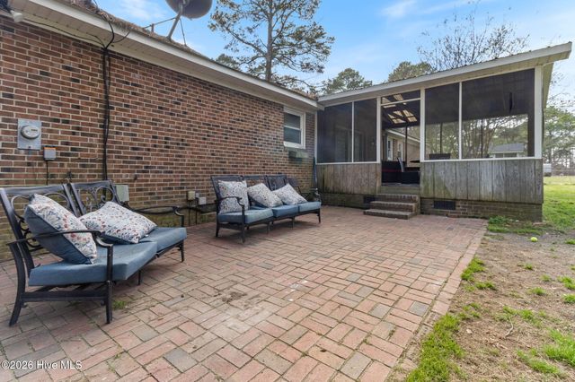 3729 Terrace Drive NE, Elm City, NC 27822