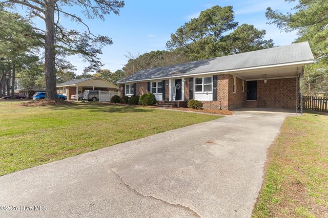 3729 Terrace Drive NE, Elm City, NC 27822