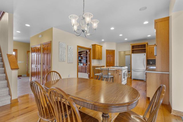 1044 MOONRIVER DRIVE, De Pere, WI 54115