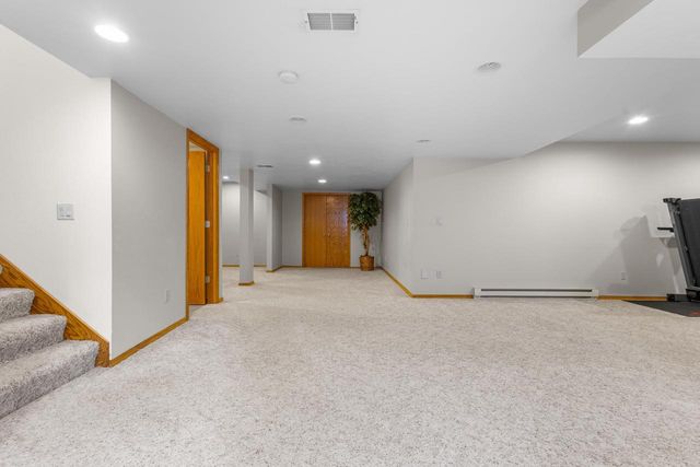 1044 MOONRIVER DRIVE, De Pere, WI 54115