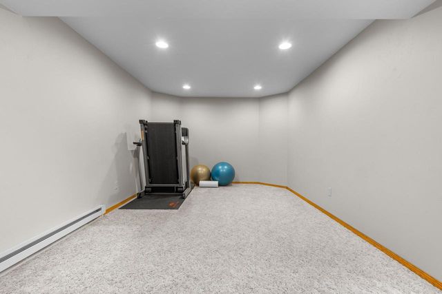 1044 MOONRIVER DRIVE, De Pere, WI 54115