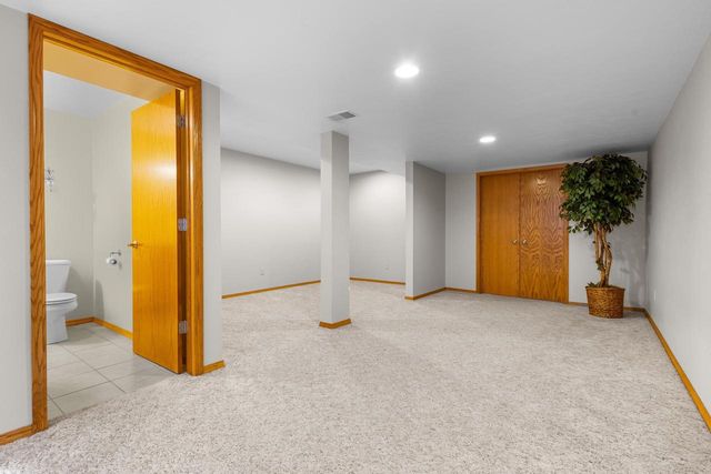 1044 MOONRIVER DRIVE, De Pere, WI 54115