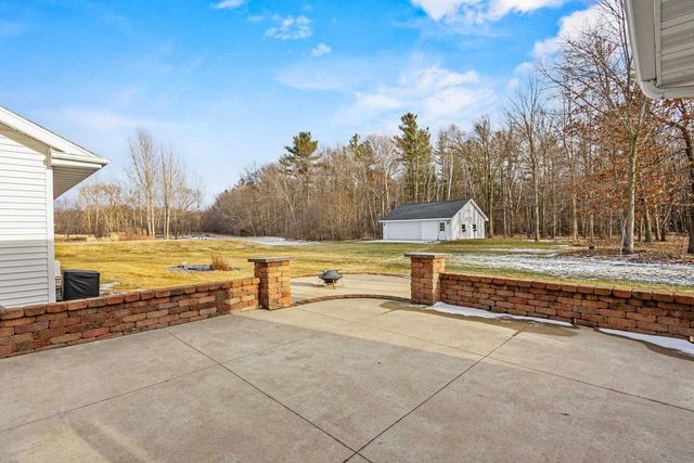 1044 MOONRIVER DRIVE, De Pere, WI 54115