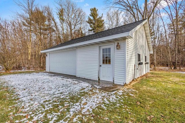 1044 MOONRIVER DRIVE, De Pere, WI 54115