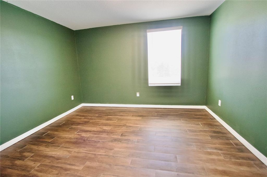 Image 18 of property listing at 13648 WHISKEY DAISY DRIVE, Dade City, FL 33525