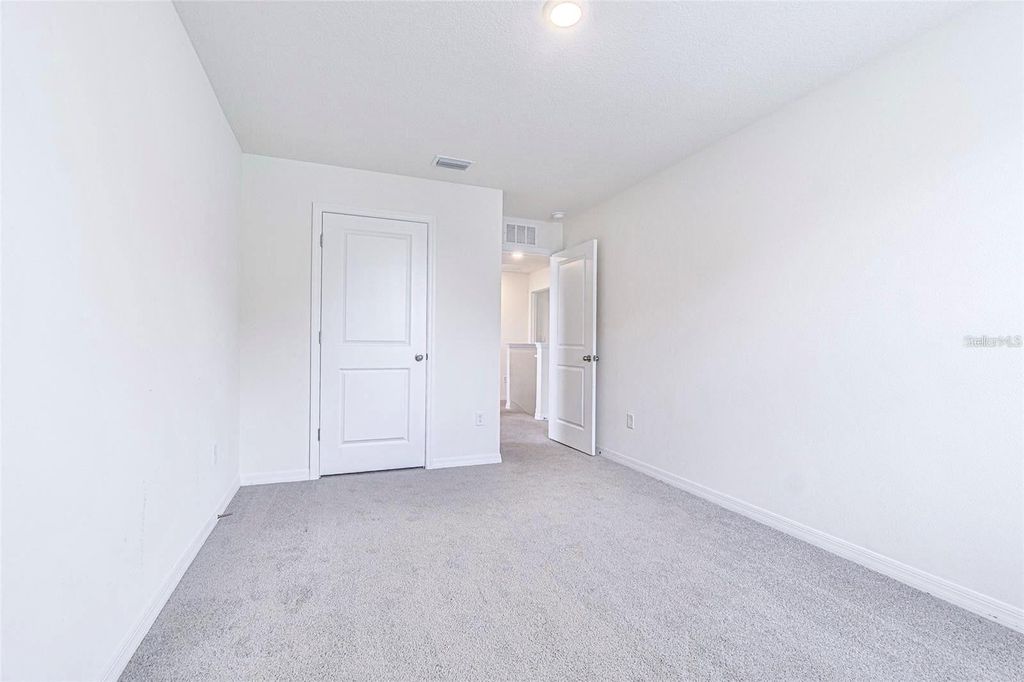 Image 19 of property listing at 13648 WHISKEY DAISY DRIVE, Dade City, FL 33525