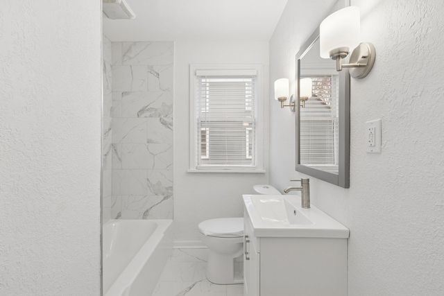 2111 Bell Avenue, Rockford, IL 61103