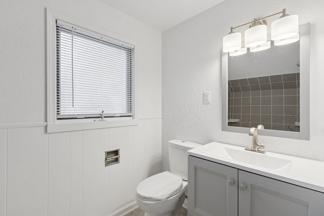 2111 Bell Avenue, Rockford, IL 61103