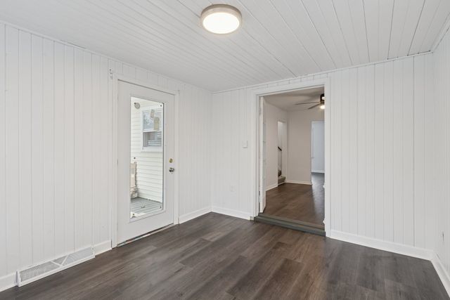 2111 Bell Avenue, Rockford, IL 61103