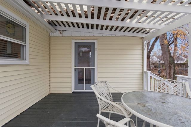 2111 Bell Avenue, Rockford, IL 61103