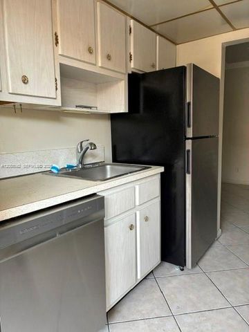 348 S Federal Hwy 24, Dania Beach, FL 33004