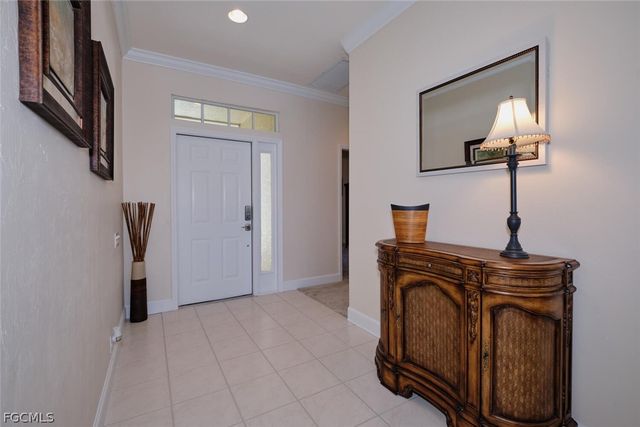 8853 Bristol BEND, Fort Myers, FL 33908