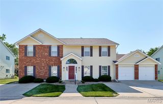 444 Cambridge Place, St Peters, MO 63376