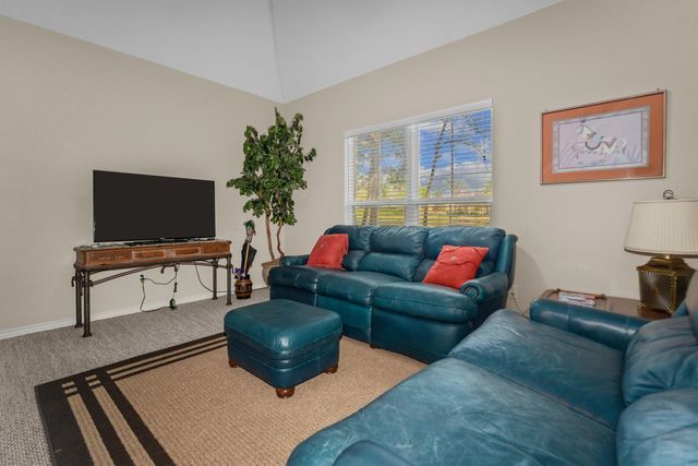 810 E Fm 321, Montalba, TX 75853