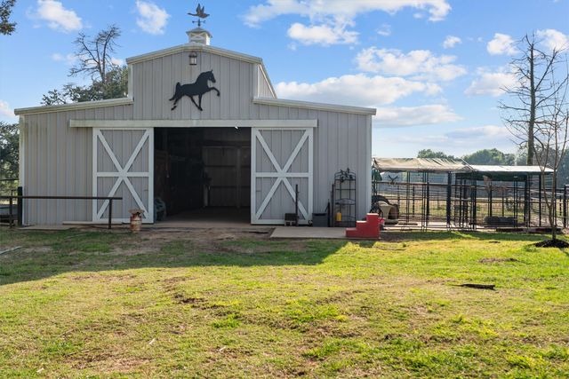 810 E Fm 321, Montalba, TX 75853