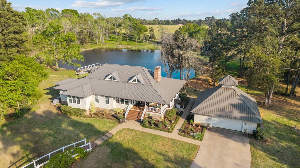 810 E Fm 321, Montalba, TX 75853