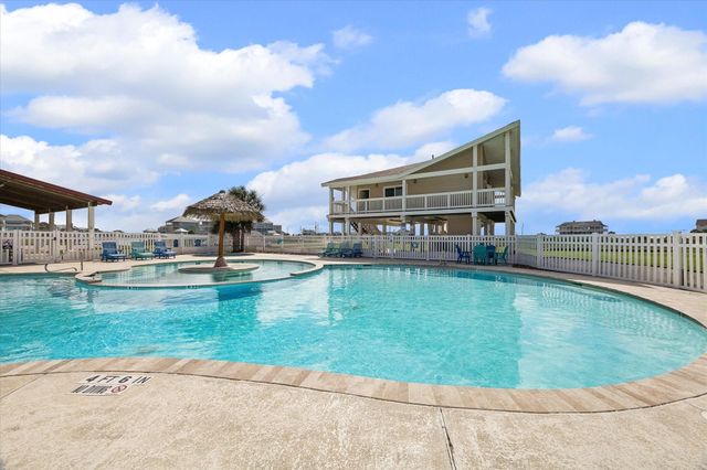 21205 Scissor Tail Lane, Galveston, TX 77554