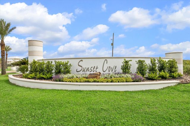 21205 Scissor Tail Lane, Galveston, TX 77554