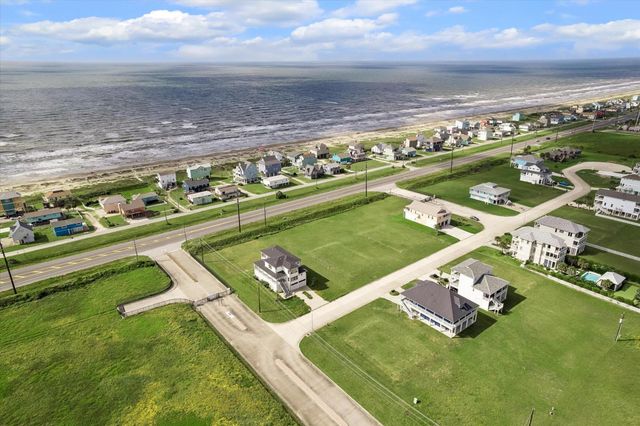 21205 Scissor Tail Lane, Galveston, TX 77554