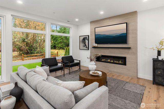 21021 SE 80th Street, Issaquah, WA 98027