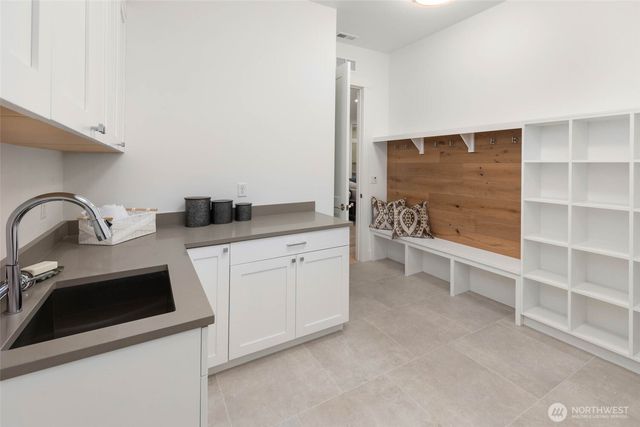 21021 SE 80th Street, Issaquah, WA 98027