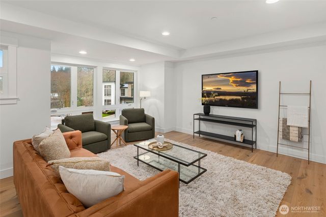 21021 SE 80th Street, Issaquah, WA 98027