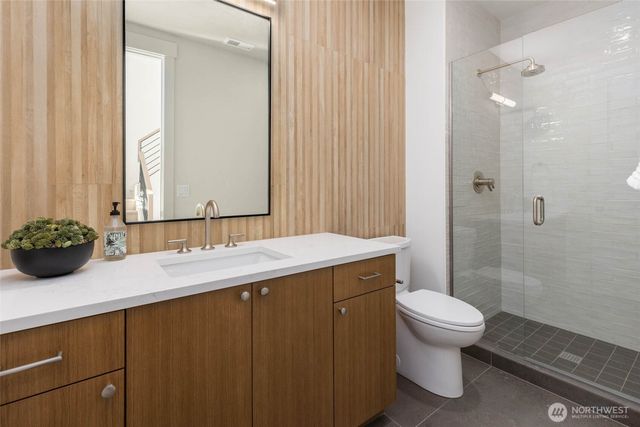 21021 SE 80th Street, Issaquah, WA 98027