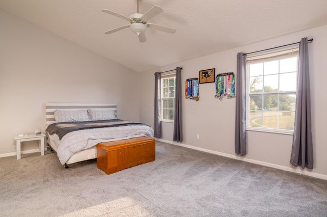 168 Spring Flower Way, Pataskala, OH 43062