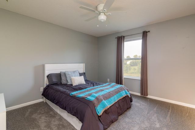 168 Spring Flower Way, Pataskala, OH 43062