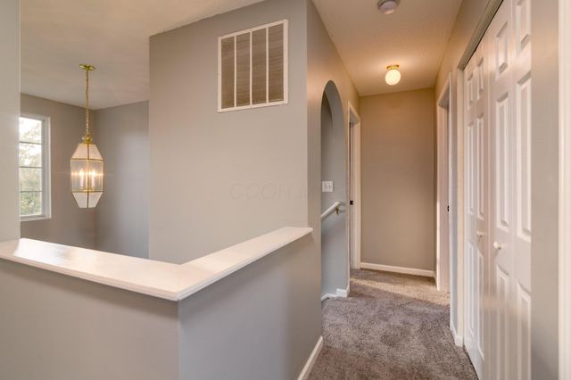168 Spring Flower Way, Pataskala, OH 43062