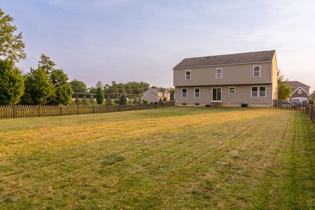 168 Spring Flower Way, Pataskala, OH 43062